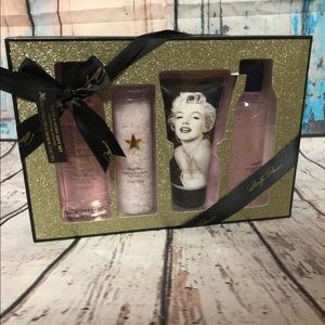 Marilyn Monroe Bath Gift Set